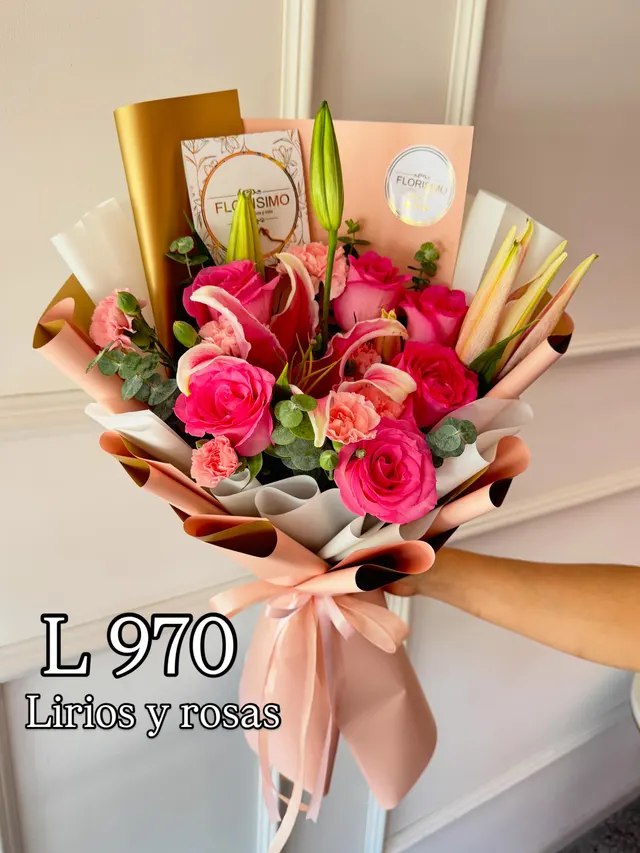 Ramo de lirios y rosas
