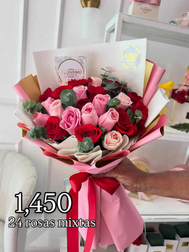 Ramo de 24 rosas mixtas