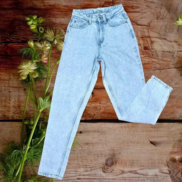 Mom jean talla 0