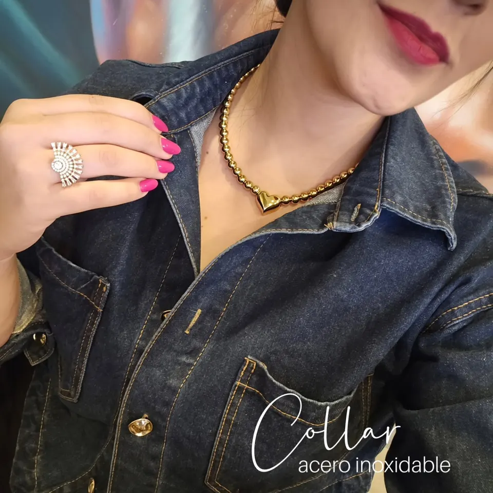 Collar de acero inoxidable