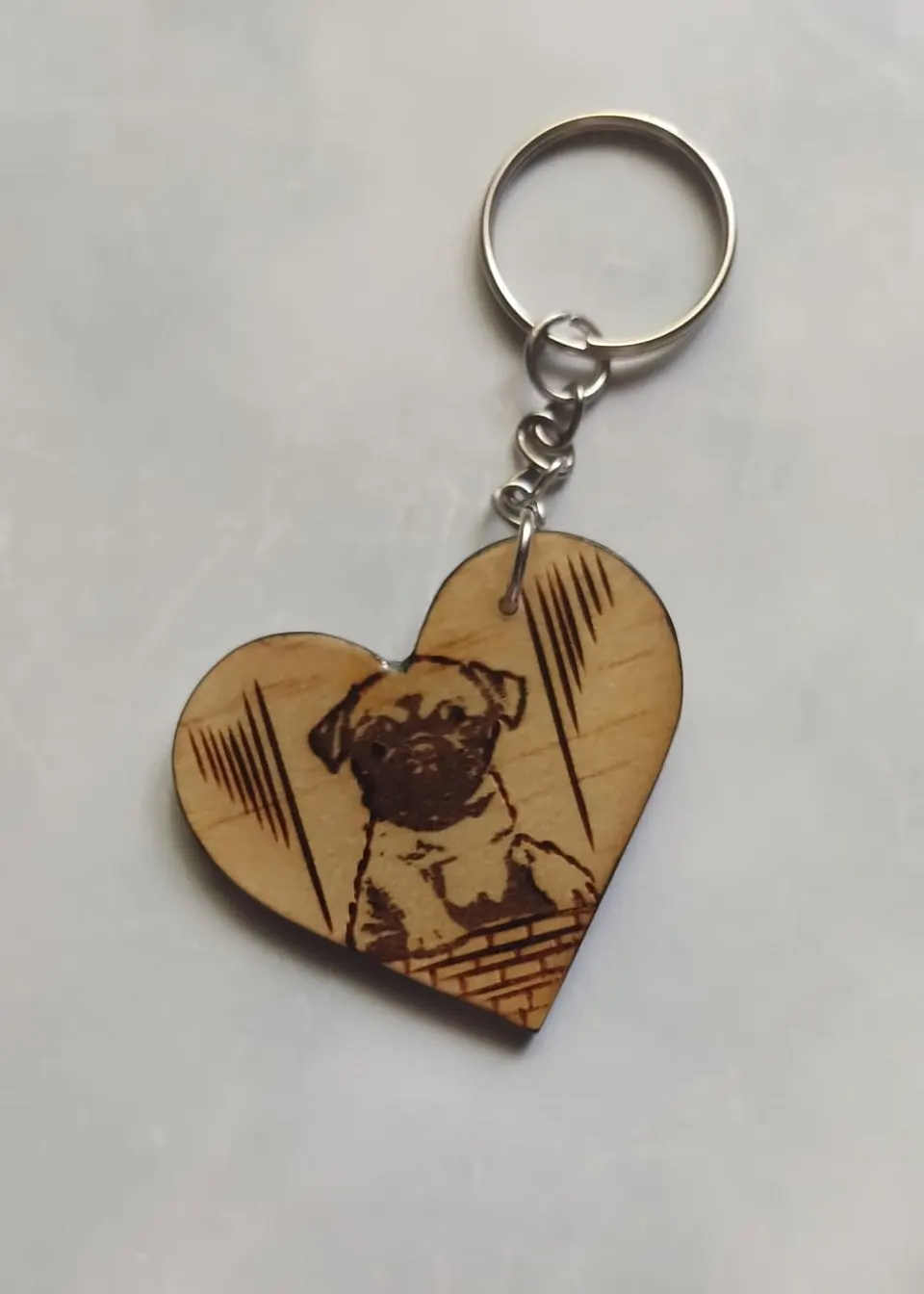 Llaverito en forma de corazón con mascota de perro(c)