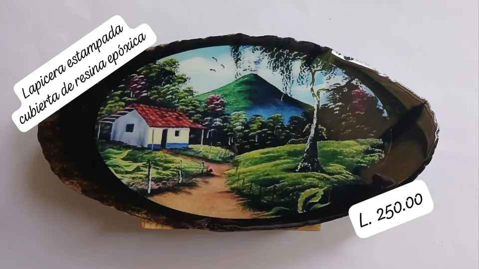 Llaveritos con estampados religiosos