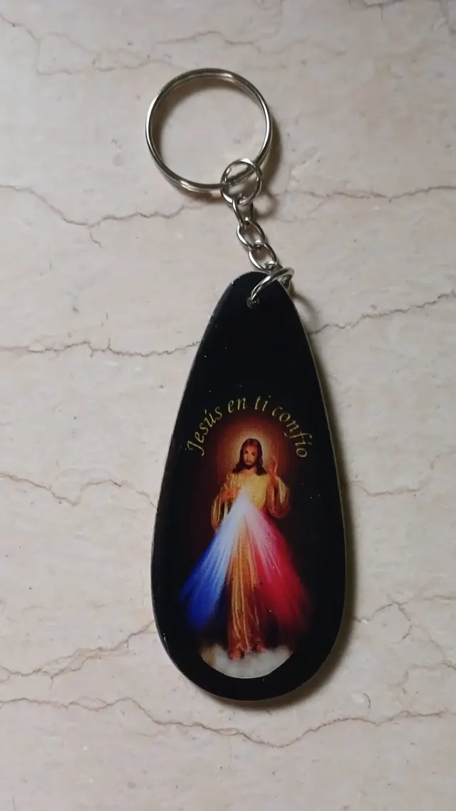 Llavero Jesús en ti confío