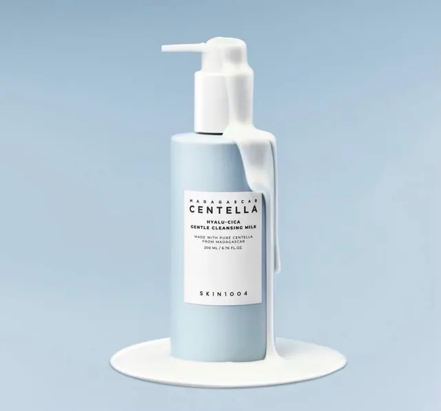 Centella hyalu-cica gentle cleansing milk