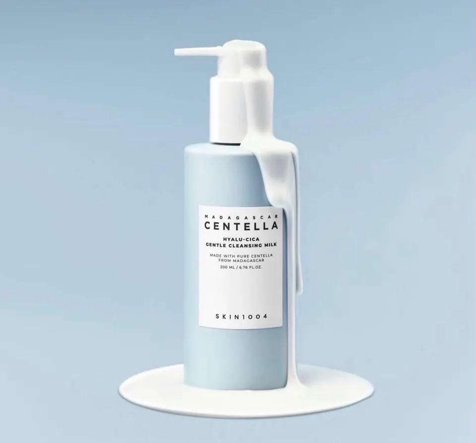 Centella hyalu-cica gentle cleansing milk