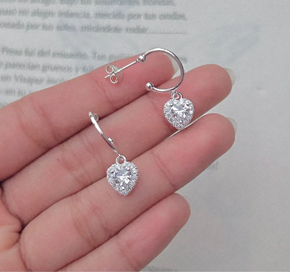 Aretes con colgante de corazón