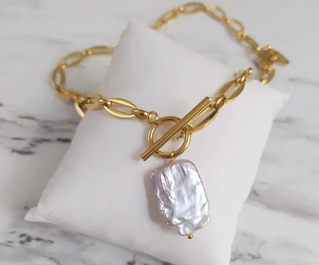 Collar con perla
