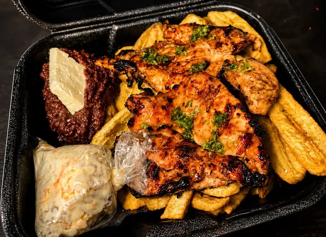 Pollo típico a la parrilla