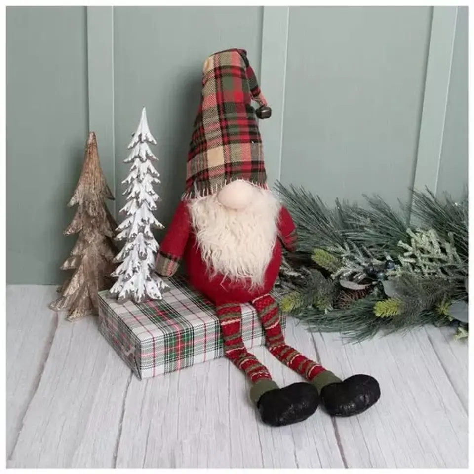 Elf on the shelf (she)