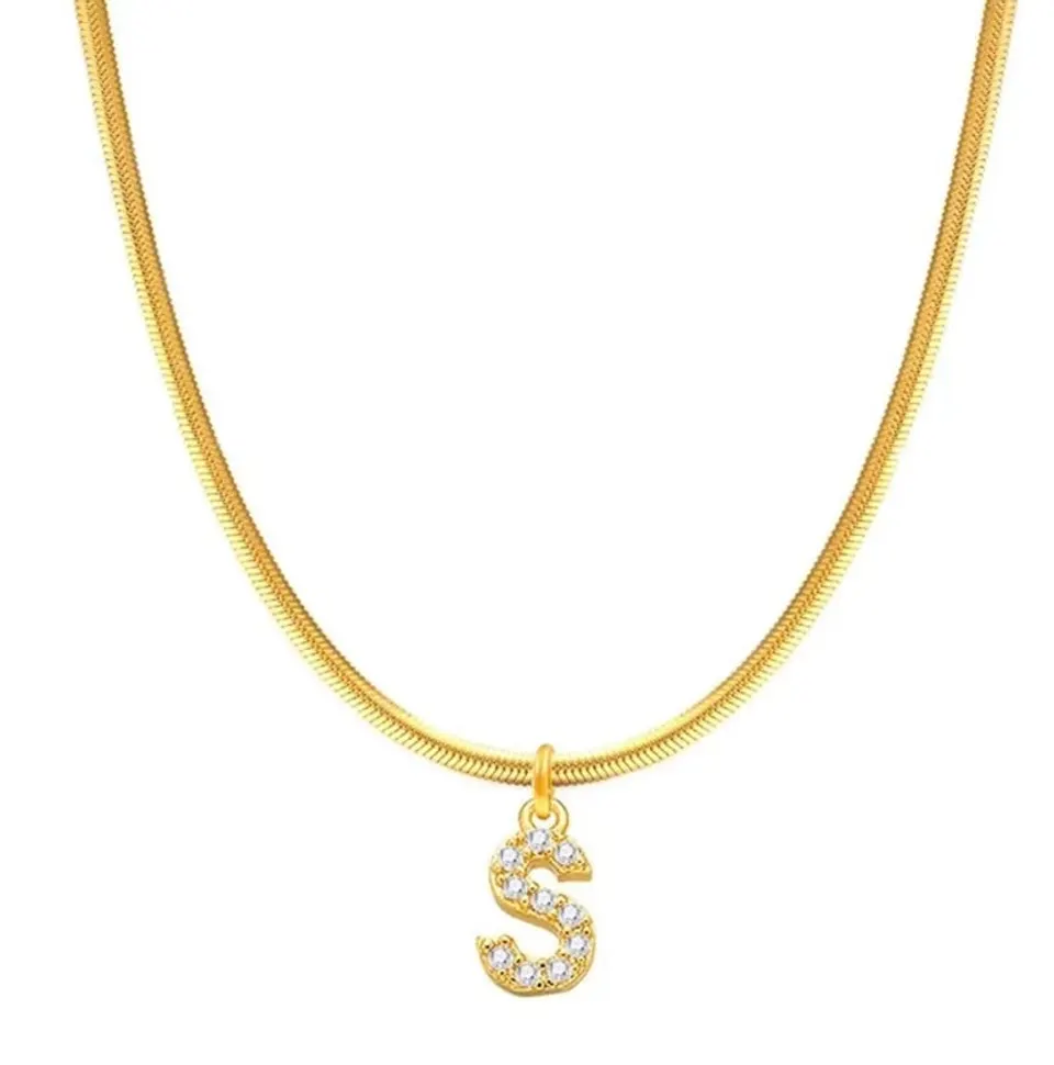 Cadena de inicial con zirconia